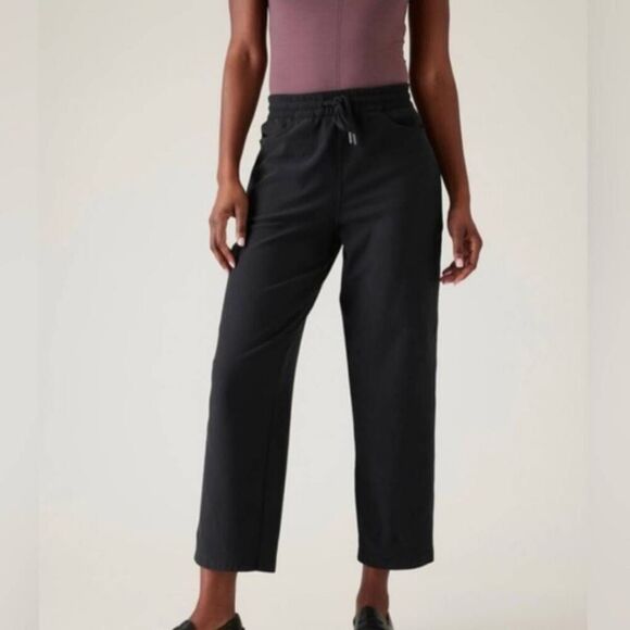 Athleta Pants - NWT Athleta Farallon Pant Sz XS Black Straight Cropped Casual Active 533741